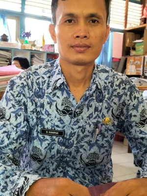 BARNAIN SIANIPAR, S.Pd